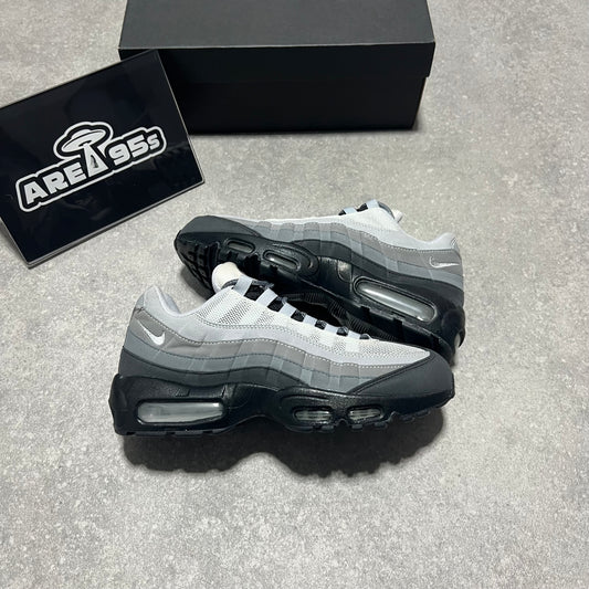 Airmax 95 Nike ID Grey Gradient        UK7