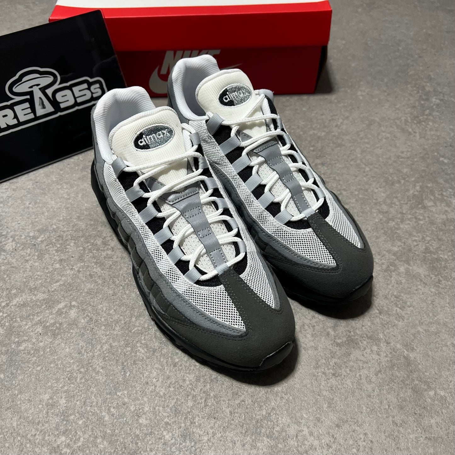 Airmax 95 Grey Jewel        UK9.5